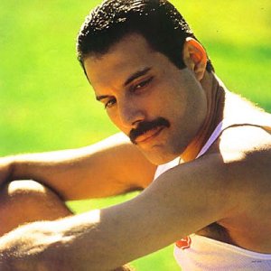 Freddie-Mercury 1